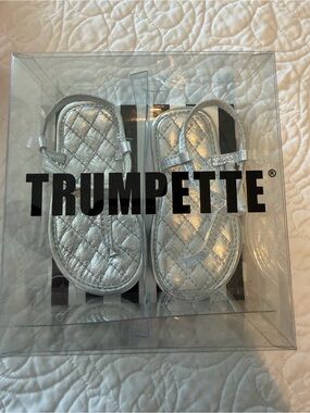 NWT Trumpette Baby Sandies Metallic Silver. Baby Sandals Size 12-24 Months.